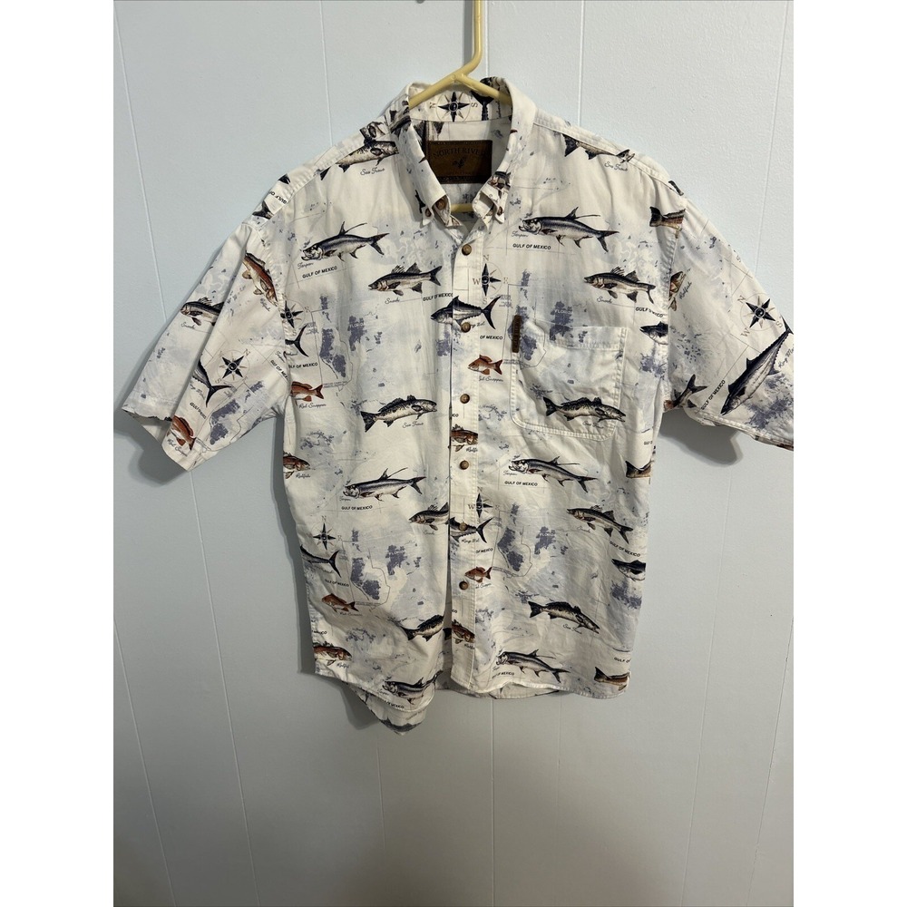 Men's North River Size Medium Short Sleeve Button Down Shirt  Ocean Fish vacatio